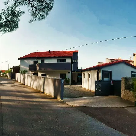 Nebo * Пула