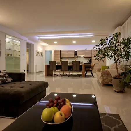 Nebo Apartment Pula